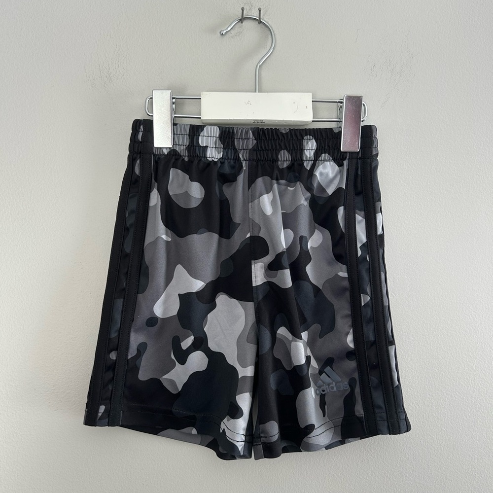 Adidas 3t Black and Gray Camo athletic Shorts